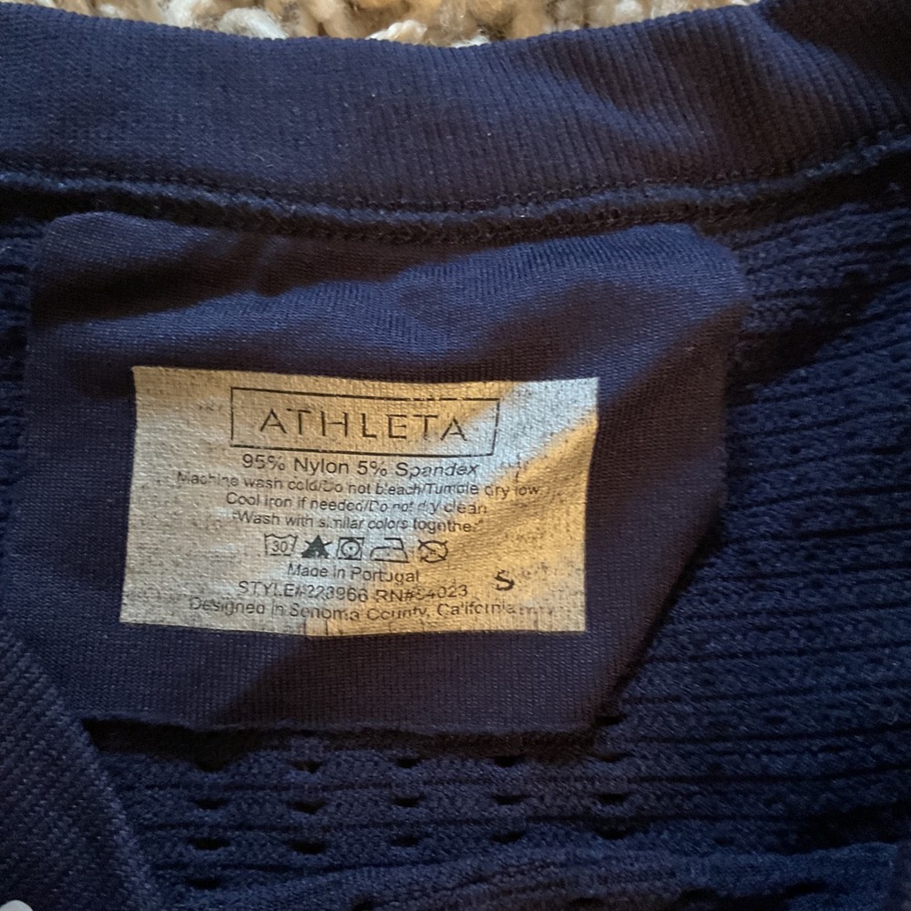 Athleta Renew High Neck Tank Navy Blue Seamless Active Top 223966 Small - Picture 7 of 11